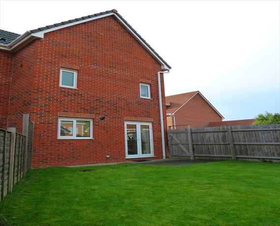 4 Bedroom Semi-Detac...